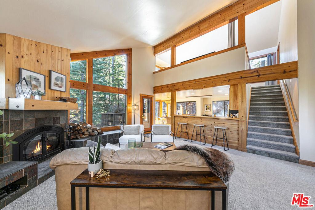11504 Skislope Way Property Photo 9