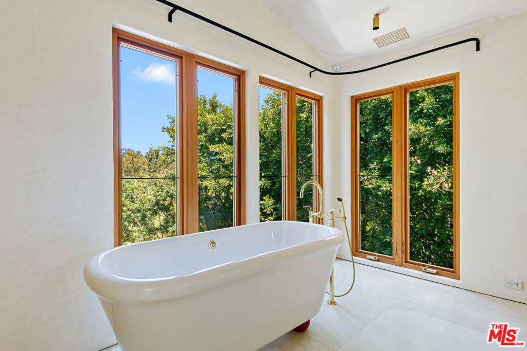 6902 Wildlife Road Property Photo 21