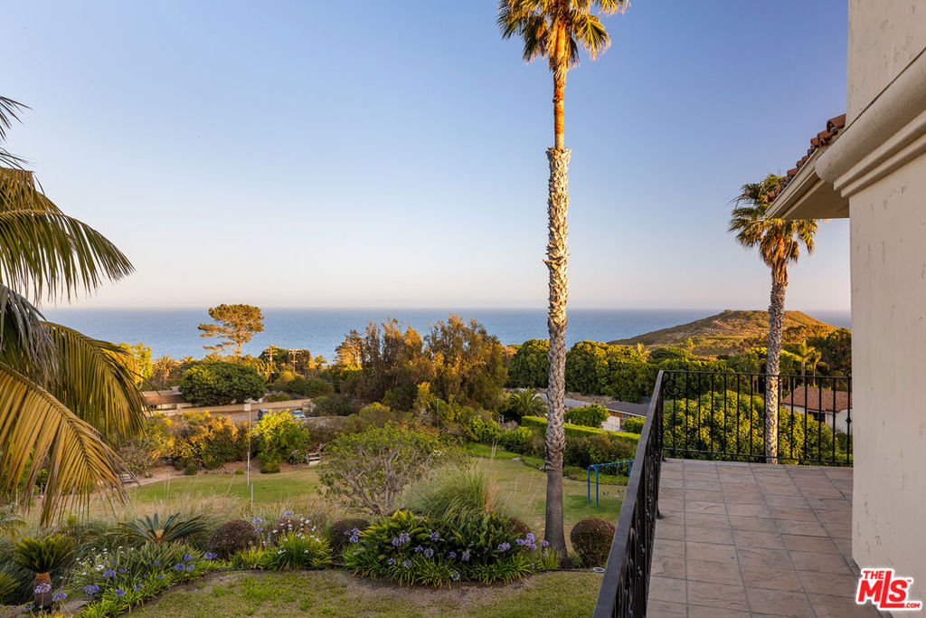 7160 Dume Drive Property Photo 16