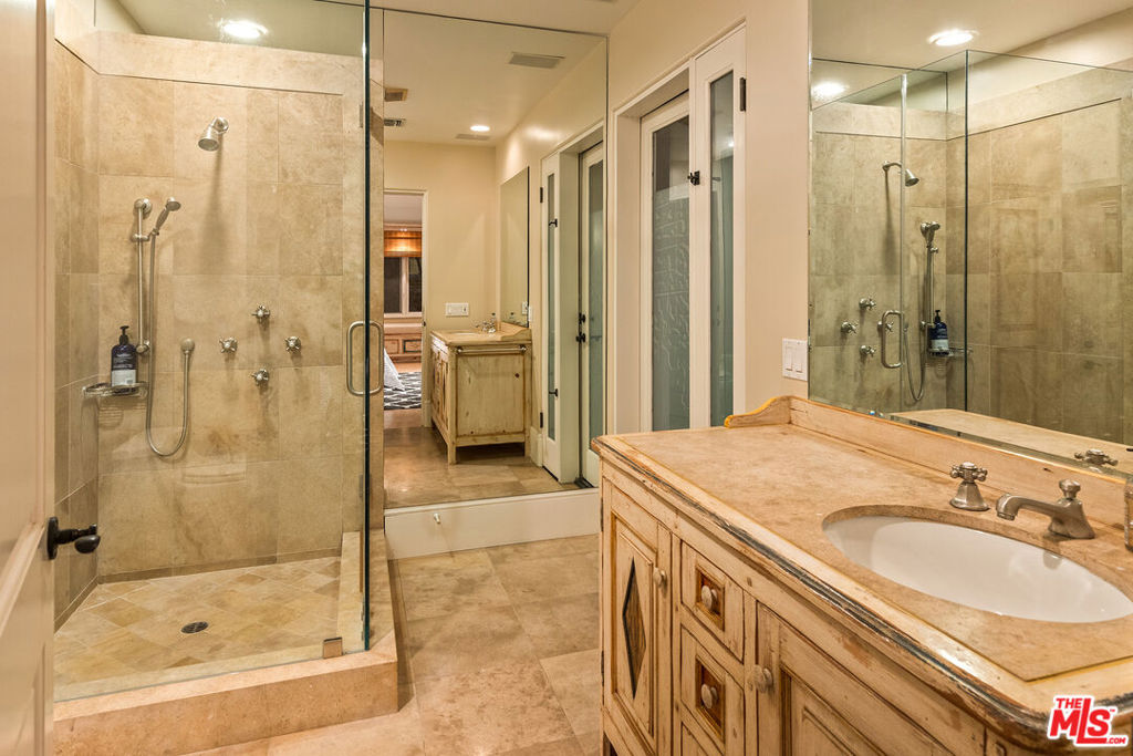 7160 Dume Drive Property Photo 45