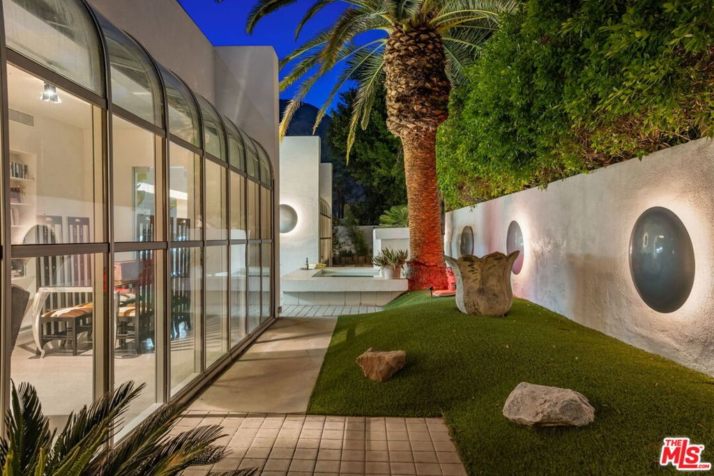520 W Via Lola Property Photo 39