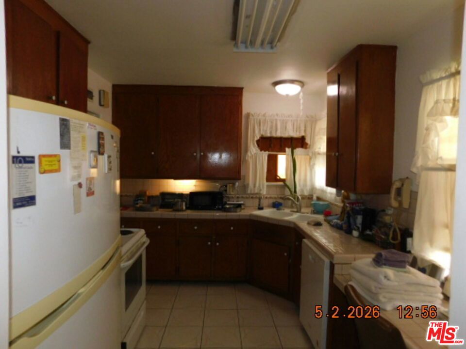 12924 Spinning Avenue Property Photo 7