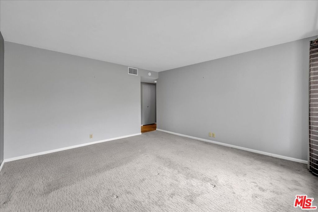 325 E Via Escuela 322 Property Photo 27