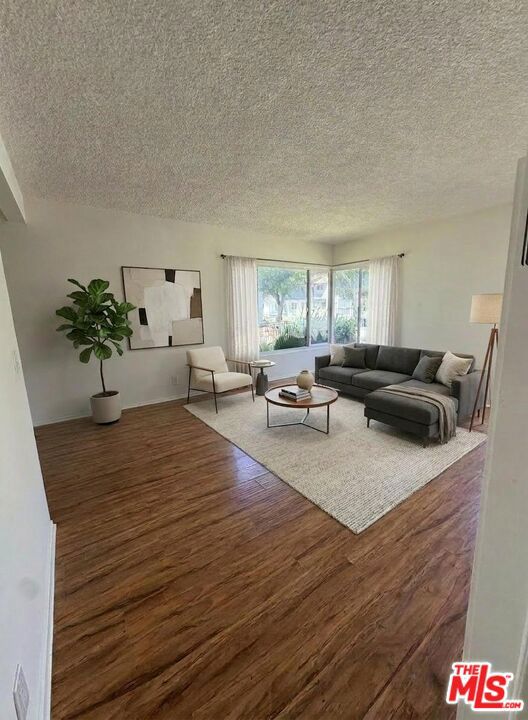 10218 Darby Avenue 1 Property Photo 3