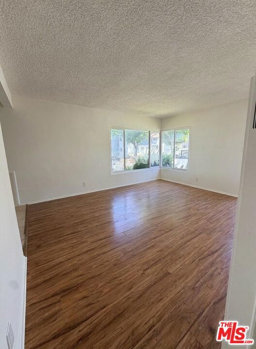 10218 Darby Avenue 1 Property Photo 4