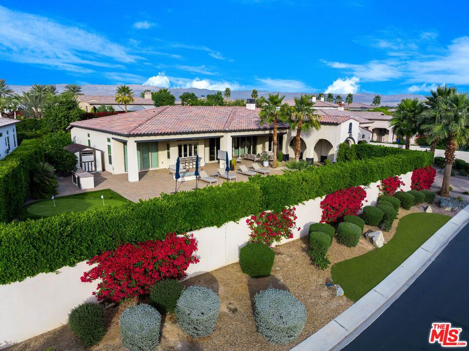 81320 Thunder Gulch Way Property Photo 8