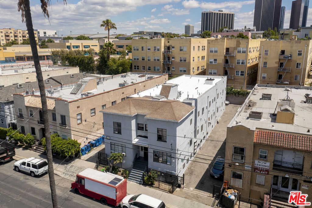 410 Witmer Street Property Photo 16