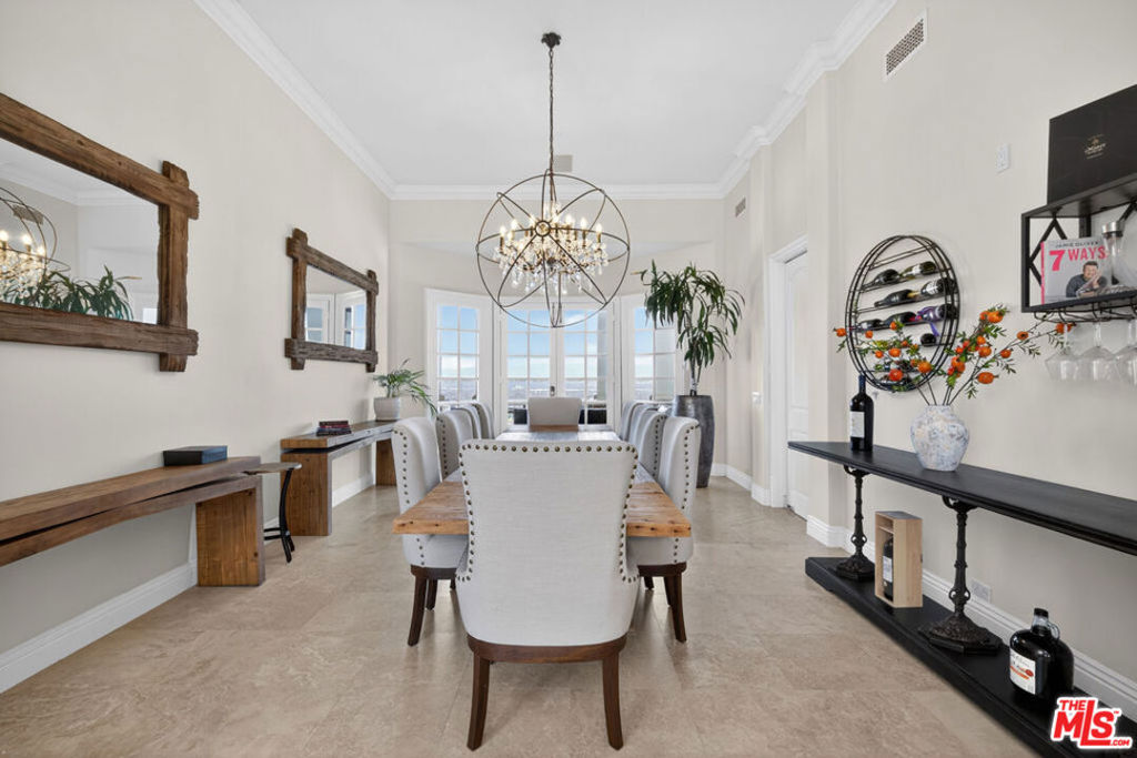 13320 Mulholland Drive Property Photo 12