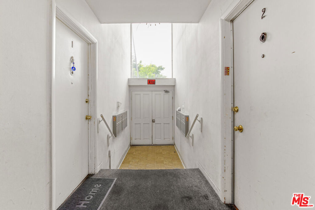 136 S Westlake Avenue Property Photo 8