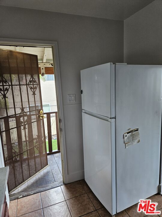 2226 Zoe Avenue B Property Photo 6