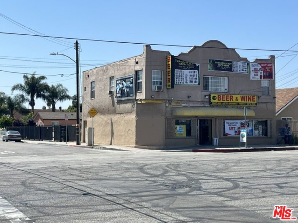 6525 Holmes Avenue Property Photo 1