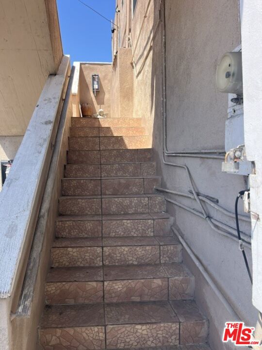 6525 Holmes Avenue Property Photo 12