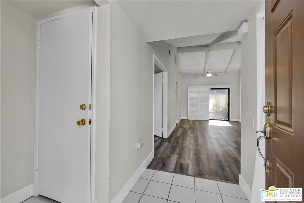 2234 S Linden Way D Property Photo 8