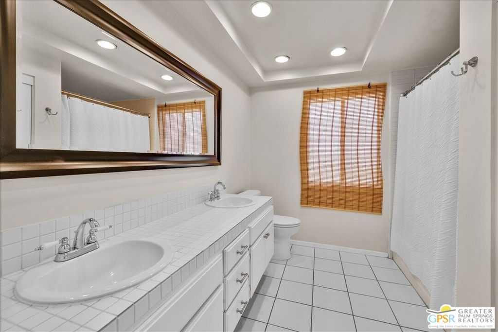 2234 S Linden Way D Property Photo 30
