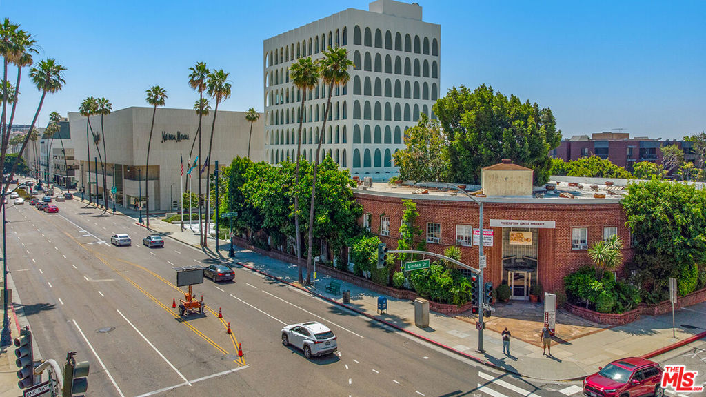 9730 Wilshire Boulevard 207 Property Photo 1