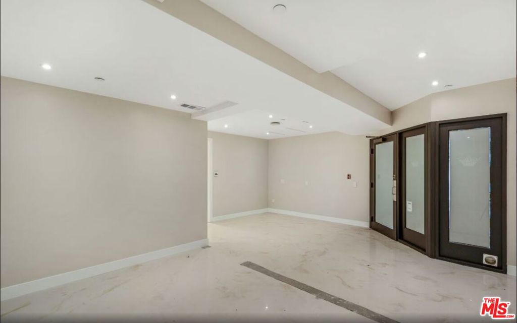 421 N Rodeo Drive Ter-ste Ta Property Photo 1