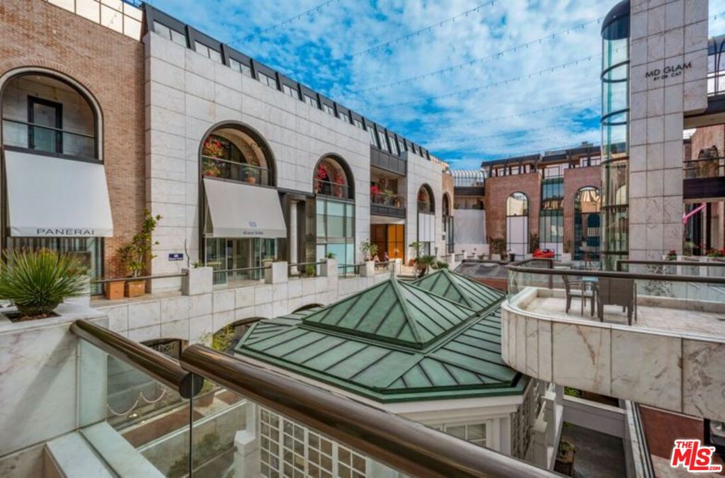 421 N Rodeo Drive Ter-ste Ta Property Photo 8