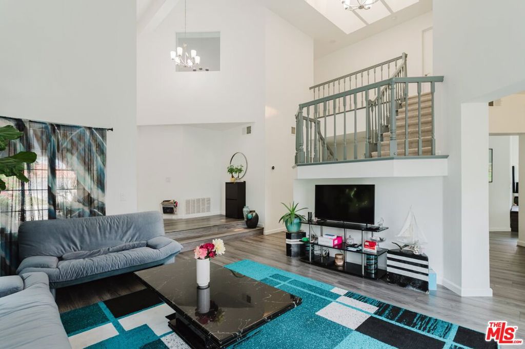42665 Tempo Drive Property Photo 6