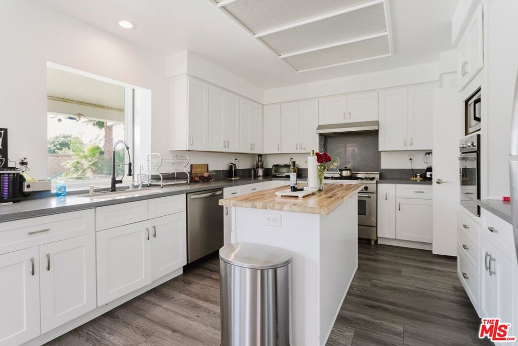 42665 Tempo Drive Property Photo 9