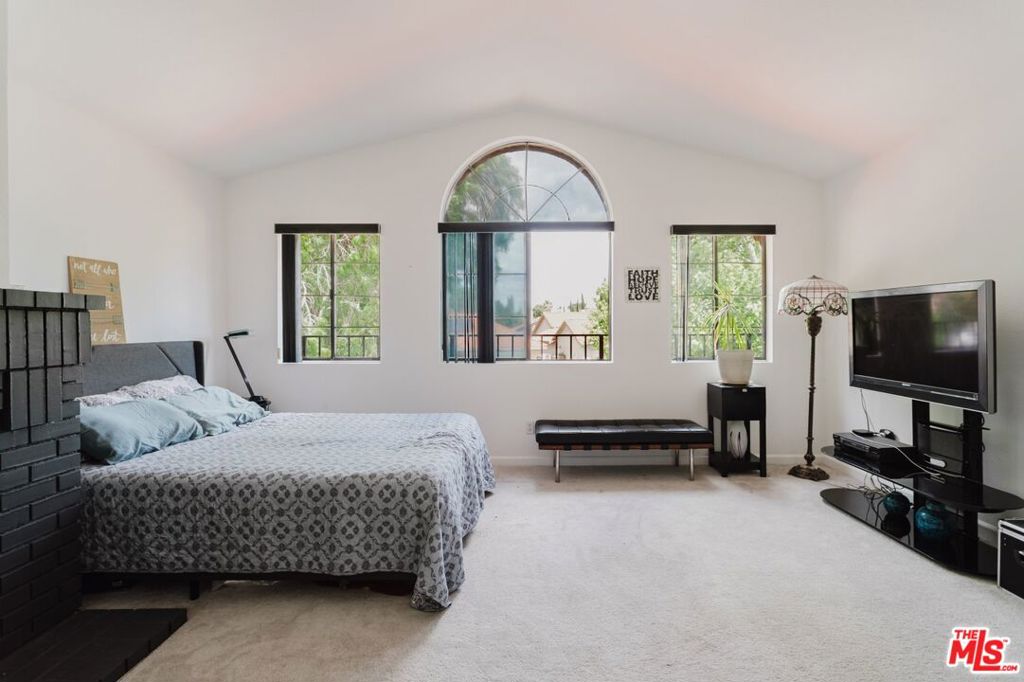 42665 Tempo Drive Property Photo 16