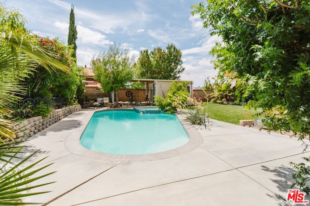 42665 Tempo Drive Property Photo 34