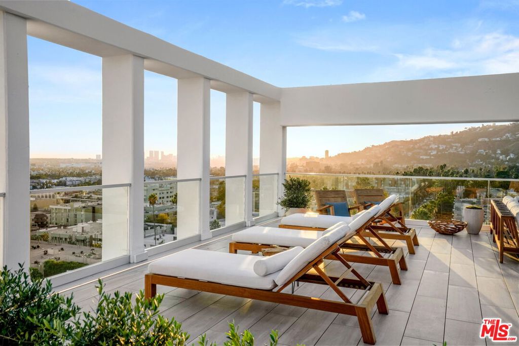 7135 Hollywood Boulevard Phw Property Photo 36