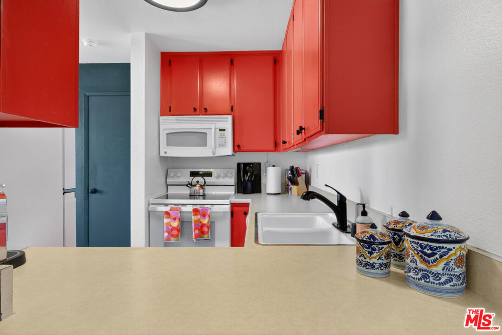 470 S Calle Encilia B13 Property Photo 6