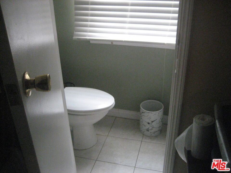 9708 Haas Avenue Property Photo 5