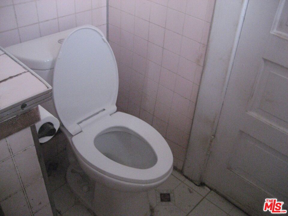 9708 Haas Avenue Property Photo 6