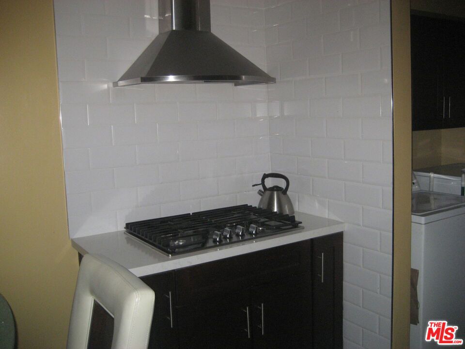 9708 Haas Avenue Property Photo 18