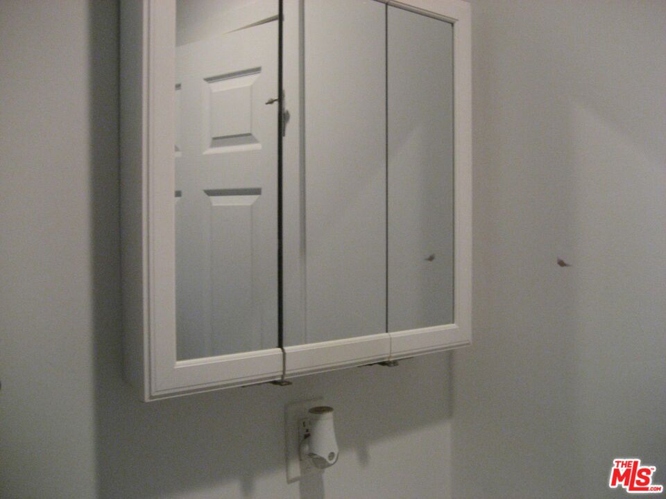 9708 Haas Avenue Property Photo 27