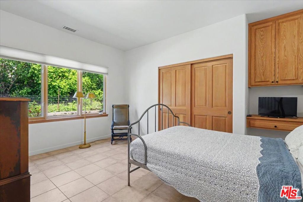1611 Fredensborg Way Property Photo 22