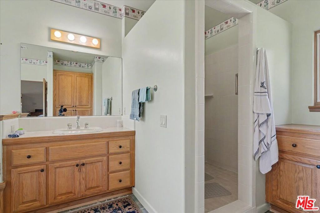 1611 Fredensborg Way Property Photo 32