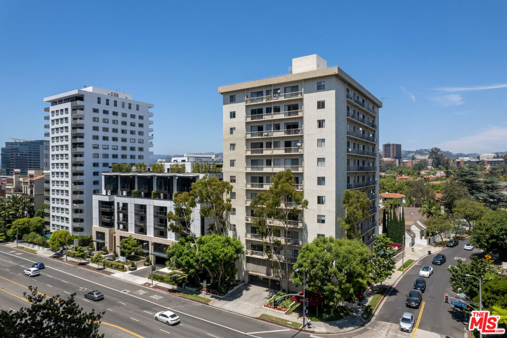 10751 Wilshire Boulevard 1206 Property Photo 12