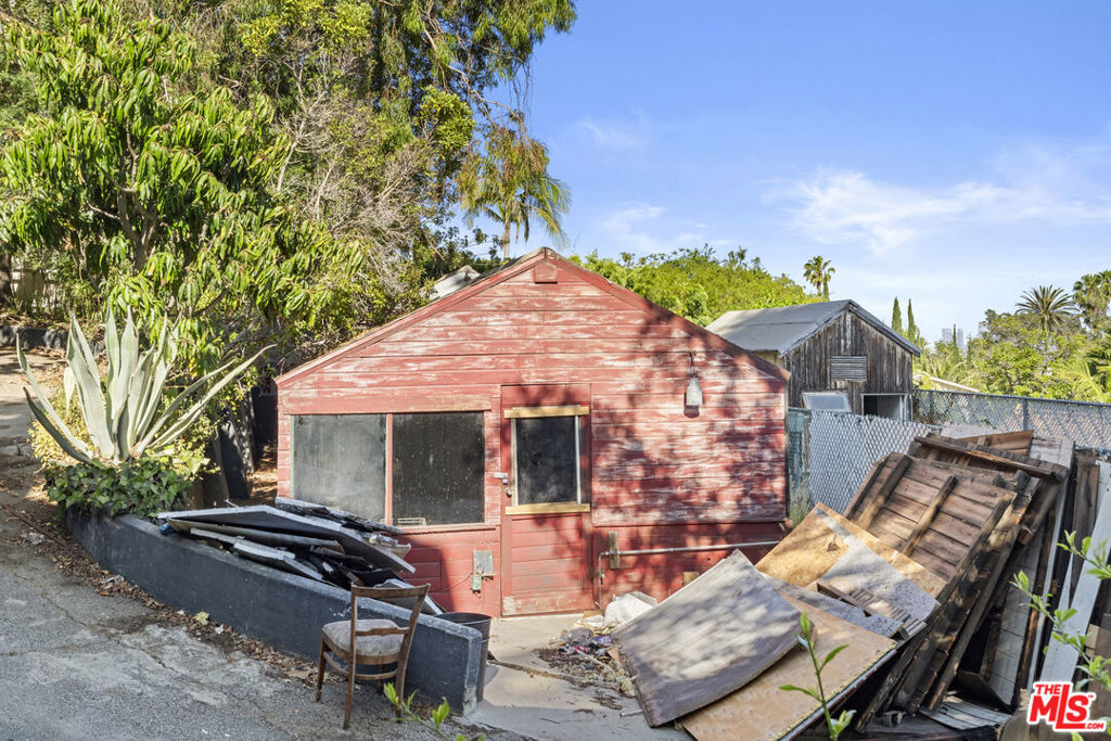 1830 N Sierra Bonita Avenue Property Photo 29