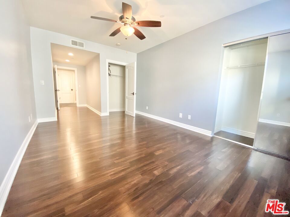 1135 Rexford Dr 102 Property Photo 11