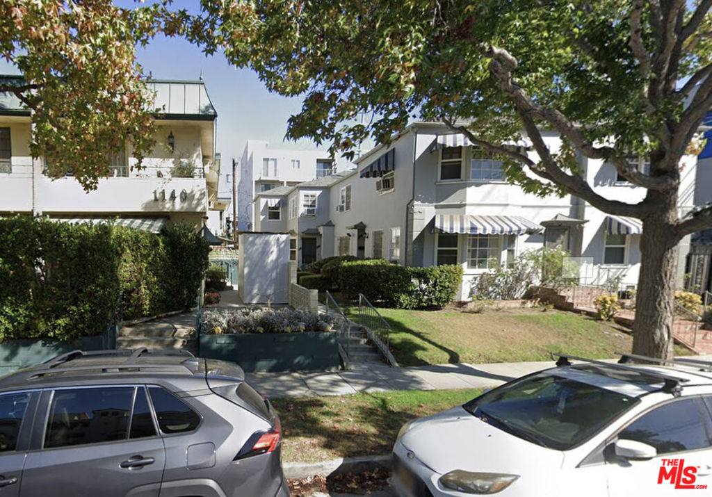 1135 Rexford Dr 102 Property Photo 23