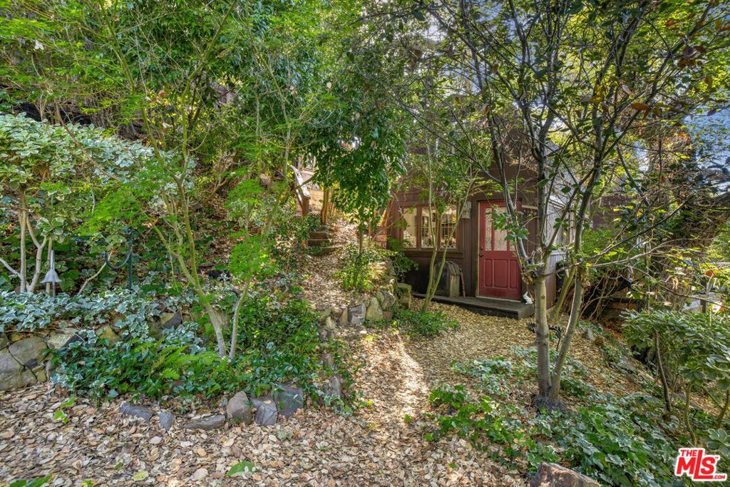 21714 Encina Road Property Photo 30