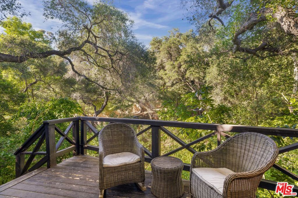 21714 Encina Road Property Photo 32