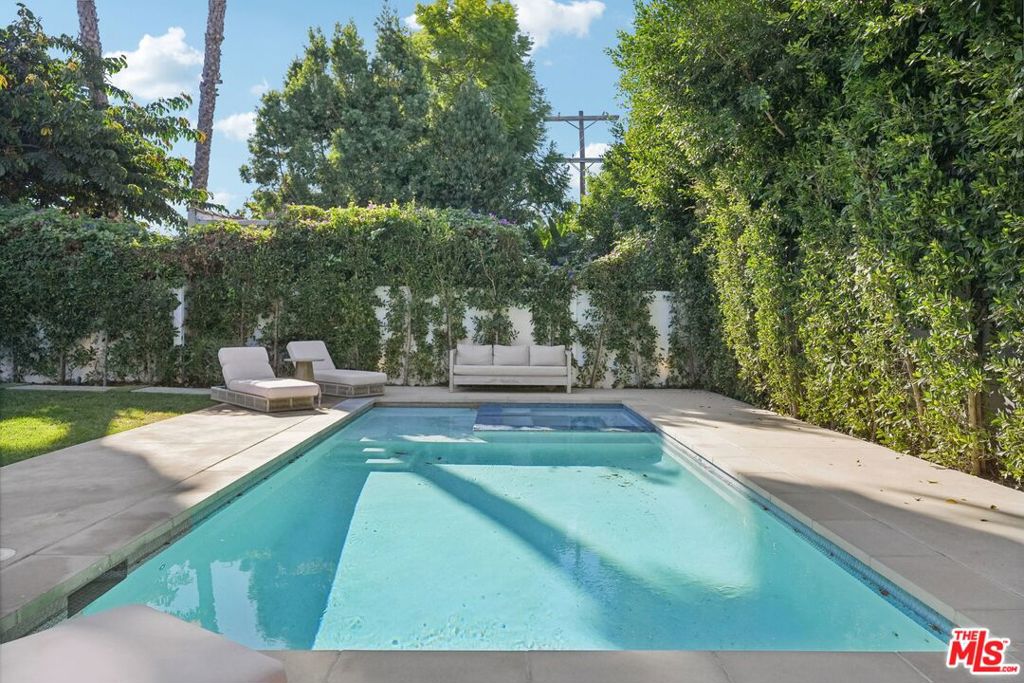 731 N Curson Avenue Property Photo 66