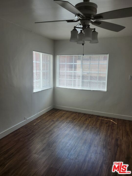 8261 Crenshaw Drive Property Photo 4
