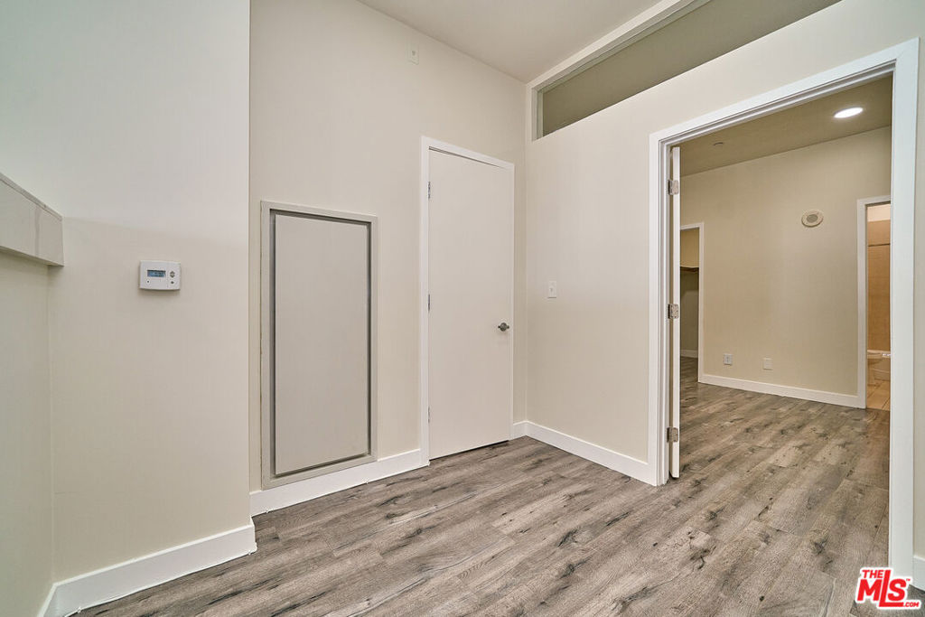 3810 Wilshire Boulevard 1001 Property Photo 20