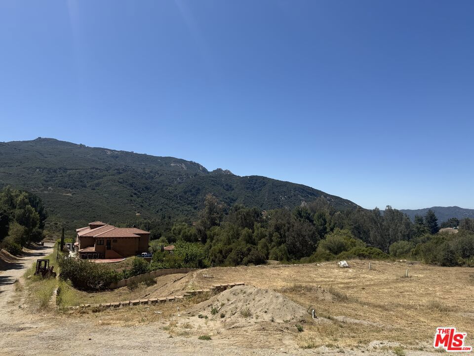 2116 Stunt Road Property Photo 4