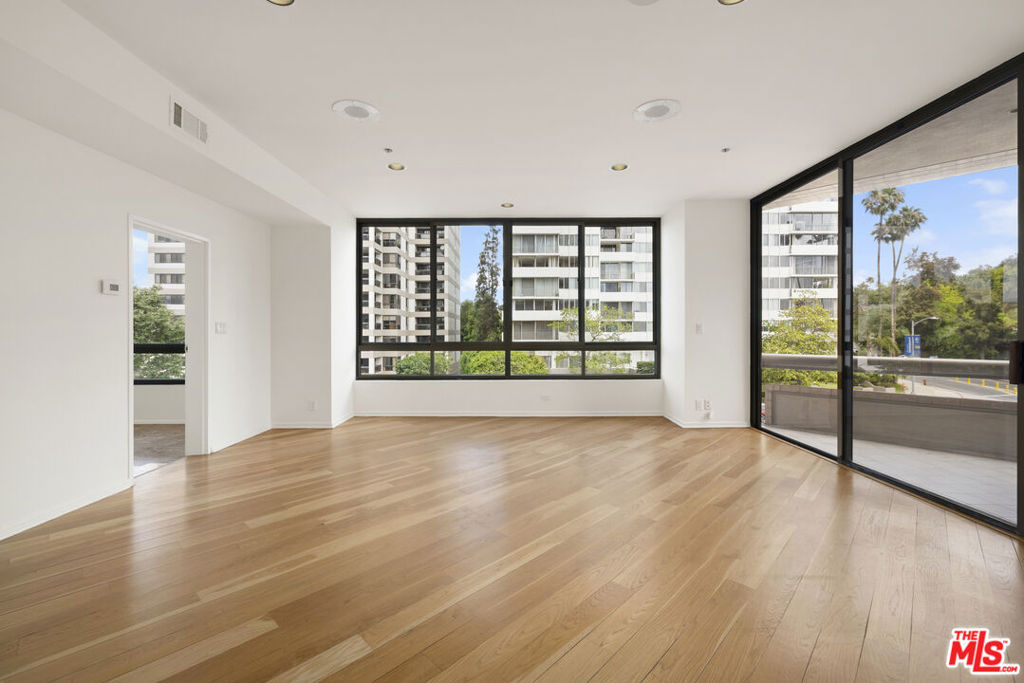 10430 Wilshire Boulevard 202 Property Photo 5