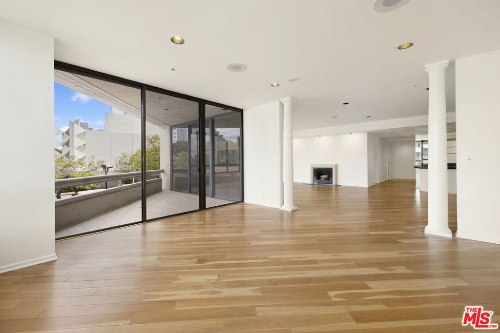 10430 Wilshire Boulevard 202 Property Photo 6