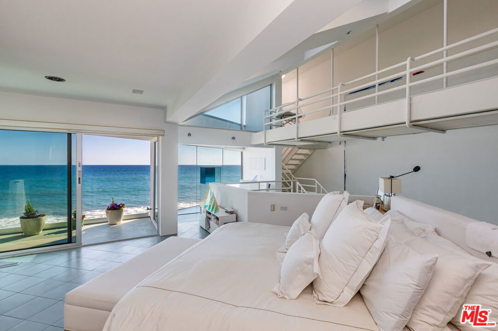 21016 Pacific Coast Highway Property Photo 23