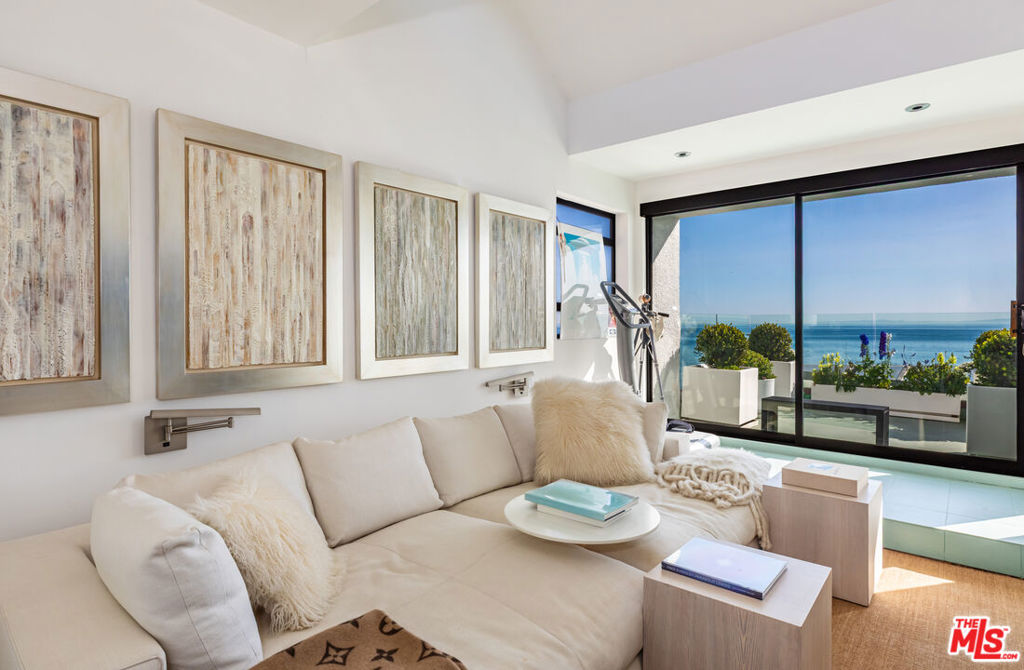 21016 Pacific Coast Highway Property Photo 28