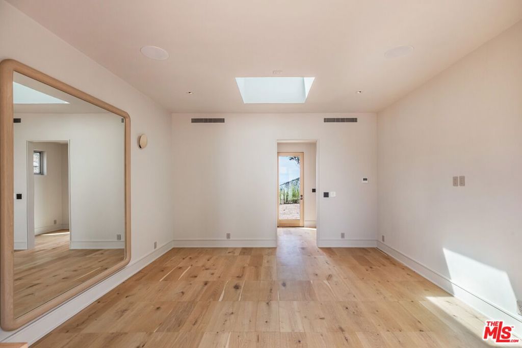 21812 Castlewood Drive Property Photo 22