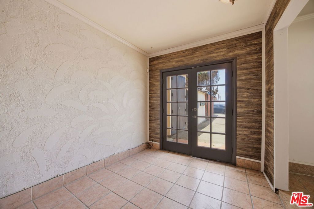 21235 Pacific Coast Highway 21241 Property Photo 9