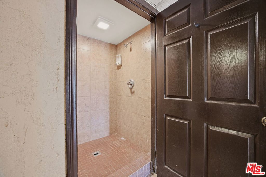 21235 Pacific Coast Highway 21241 Property Photo 13